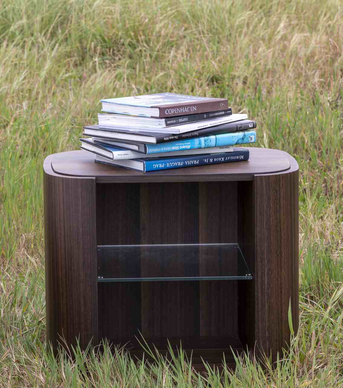 NIGHTSTANDS