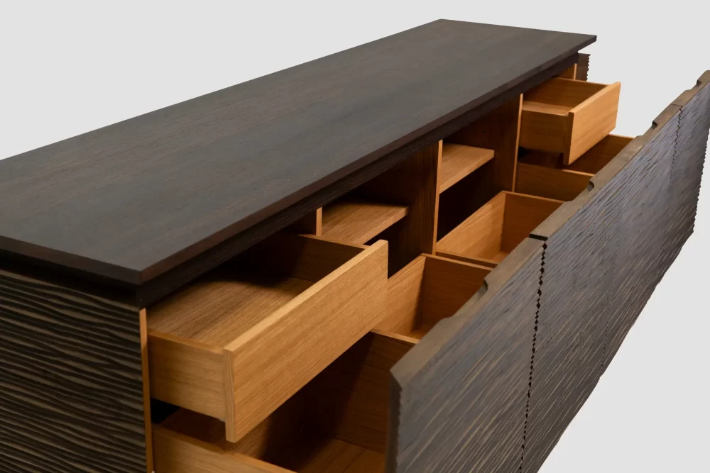 LAYER SIDEBOARD_1