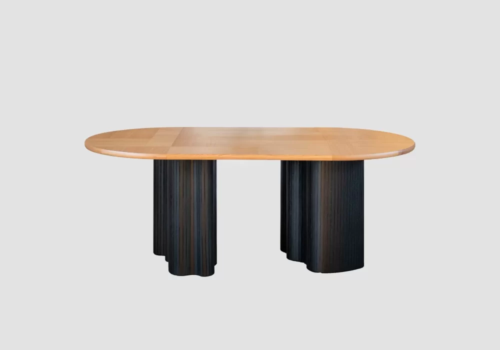 Puzzle oval Dining table